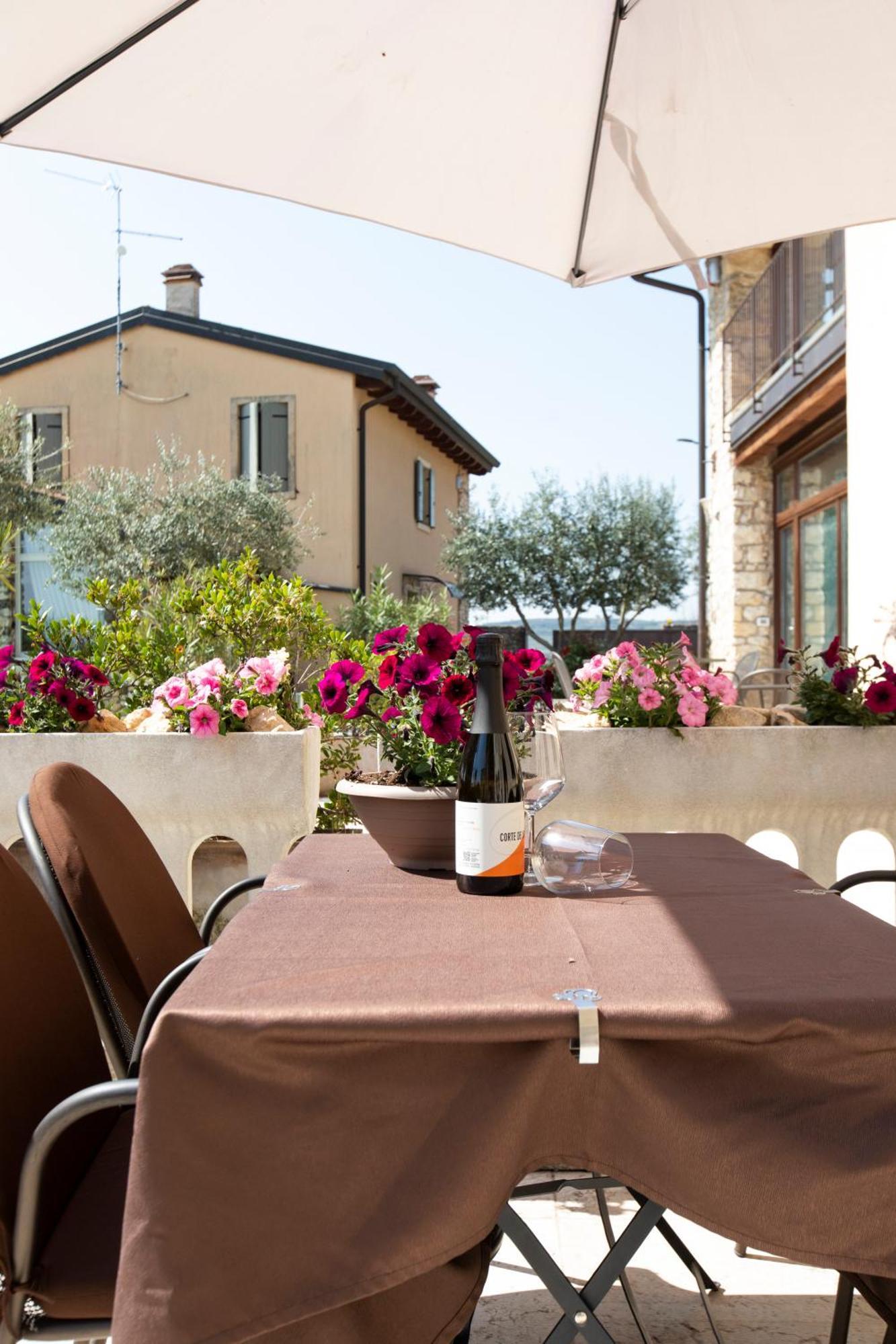 Corte Dei Soavi Suites - Apartments Soave  Luaran gambar
